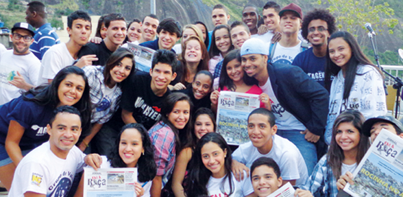 Festa nordestina no lançamento do jornal Fala Roça, o primeiro periódico impresso sobre a cultura do nordeste na Rocinha